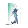 un mock up de la couverture livre présenté debout. On voit la silhouette d'une femme en bleu le titre est en police manuscrite et le nom de l'auteurice en police sans serif.