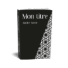 la couverture est noir et blanche avec une partie en motifs géométriques. Le titre et le nom de l'auteurice sont en blanc sur fond noir dans une police avec serif. Ici sous forme de mock up livre présenté debout