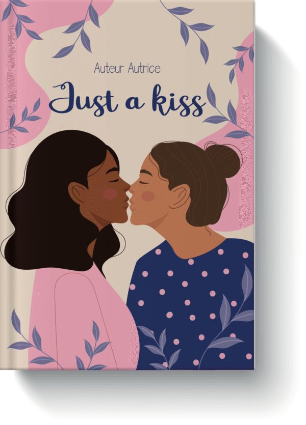 mockup_just a kiss 1 flat design une jeune femme à la peau foncée et aux cheveux noir embrasse une femme blanche aux cheveux châtains coiffés en chignon. Le fond est rose et beige avec des petites feuilles bleues.